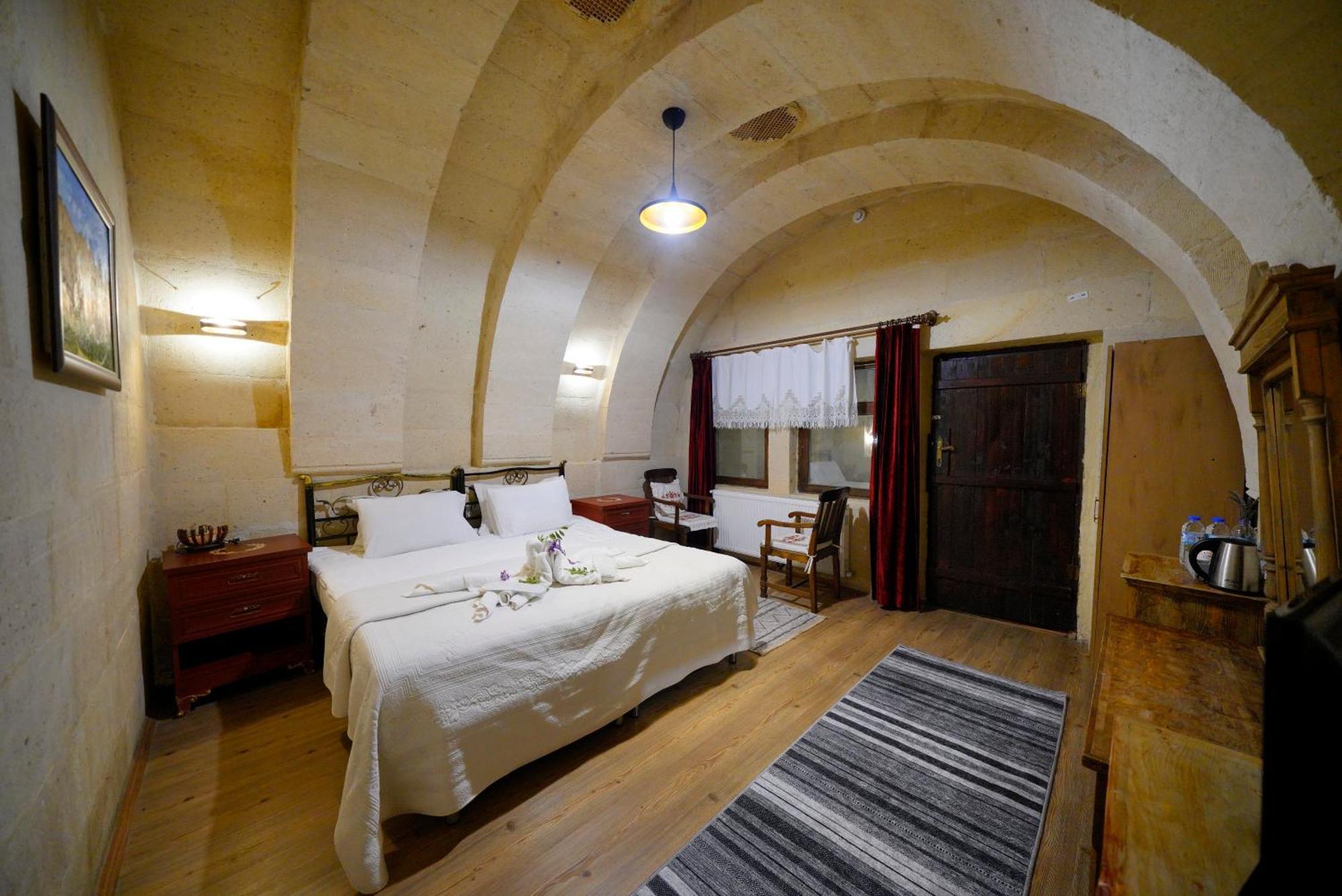 Antik Cave House Hotel อูร์กุบ ภายนอก รูปภาพ